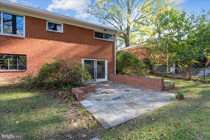 CRESTHAVEN - Residential