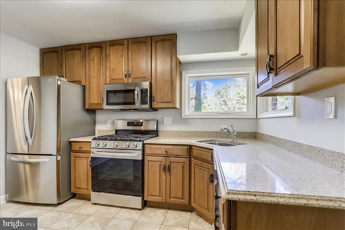 CRESTHAVEN - Residential