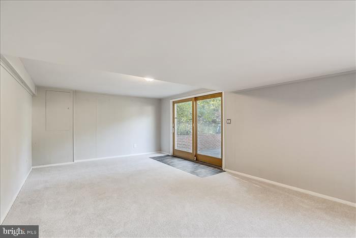 CRESTHAVEN - Residential