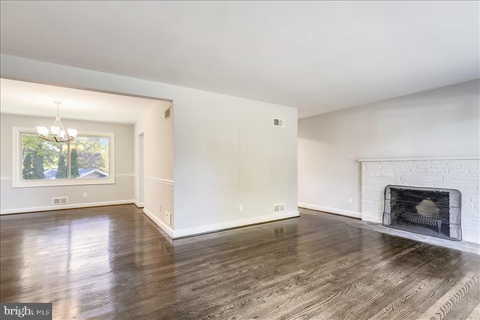 CRESTHAVEN - Residential