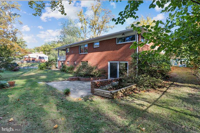 CRESTHAVEN - Residential