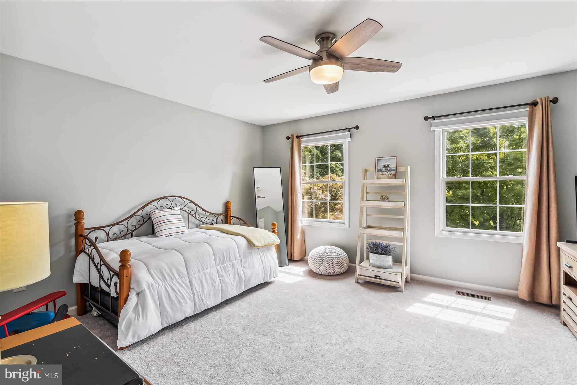 MONTGOMERY MEADOWS - Residential