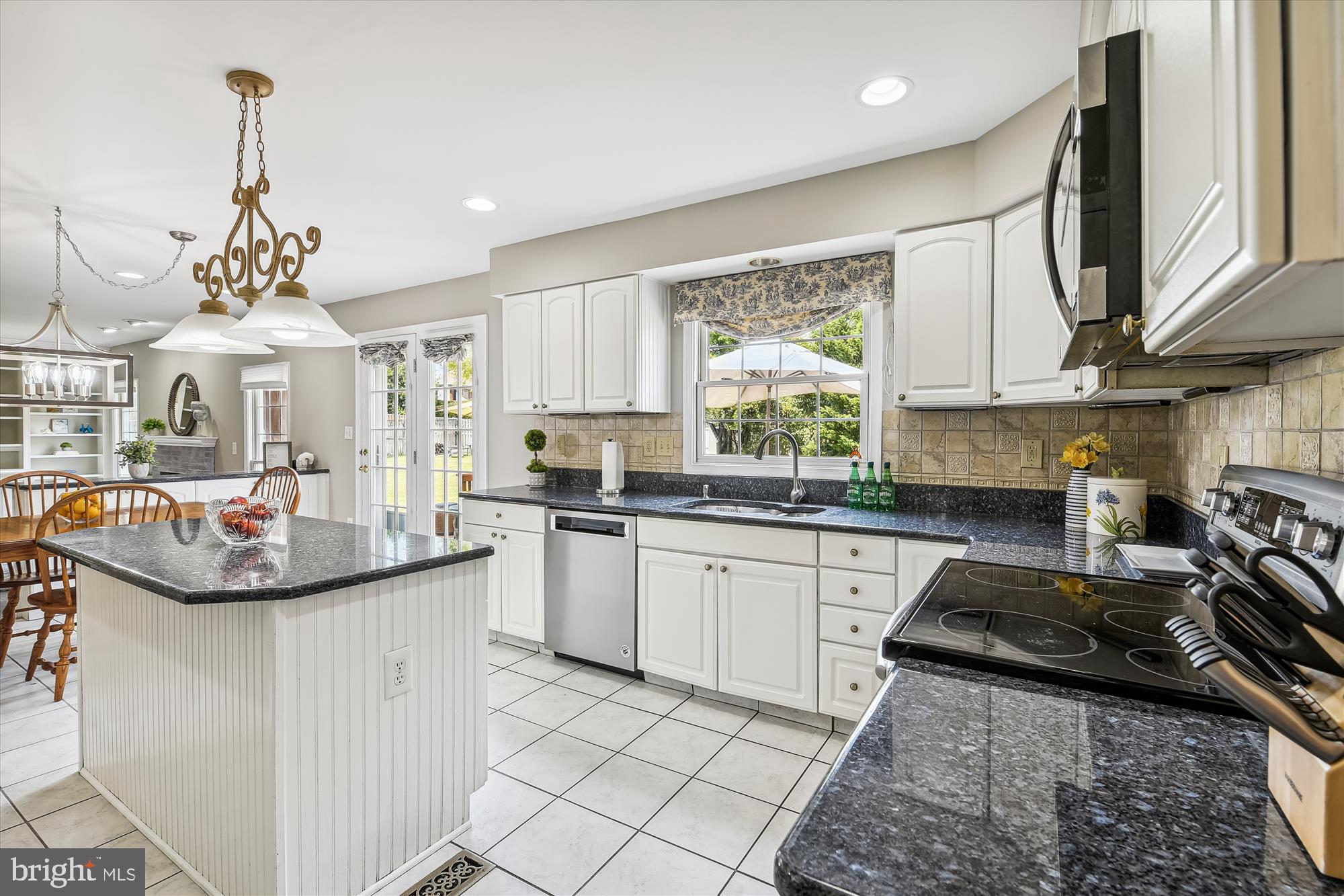 MONTGOMERY MEADOWS - Residential