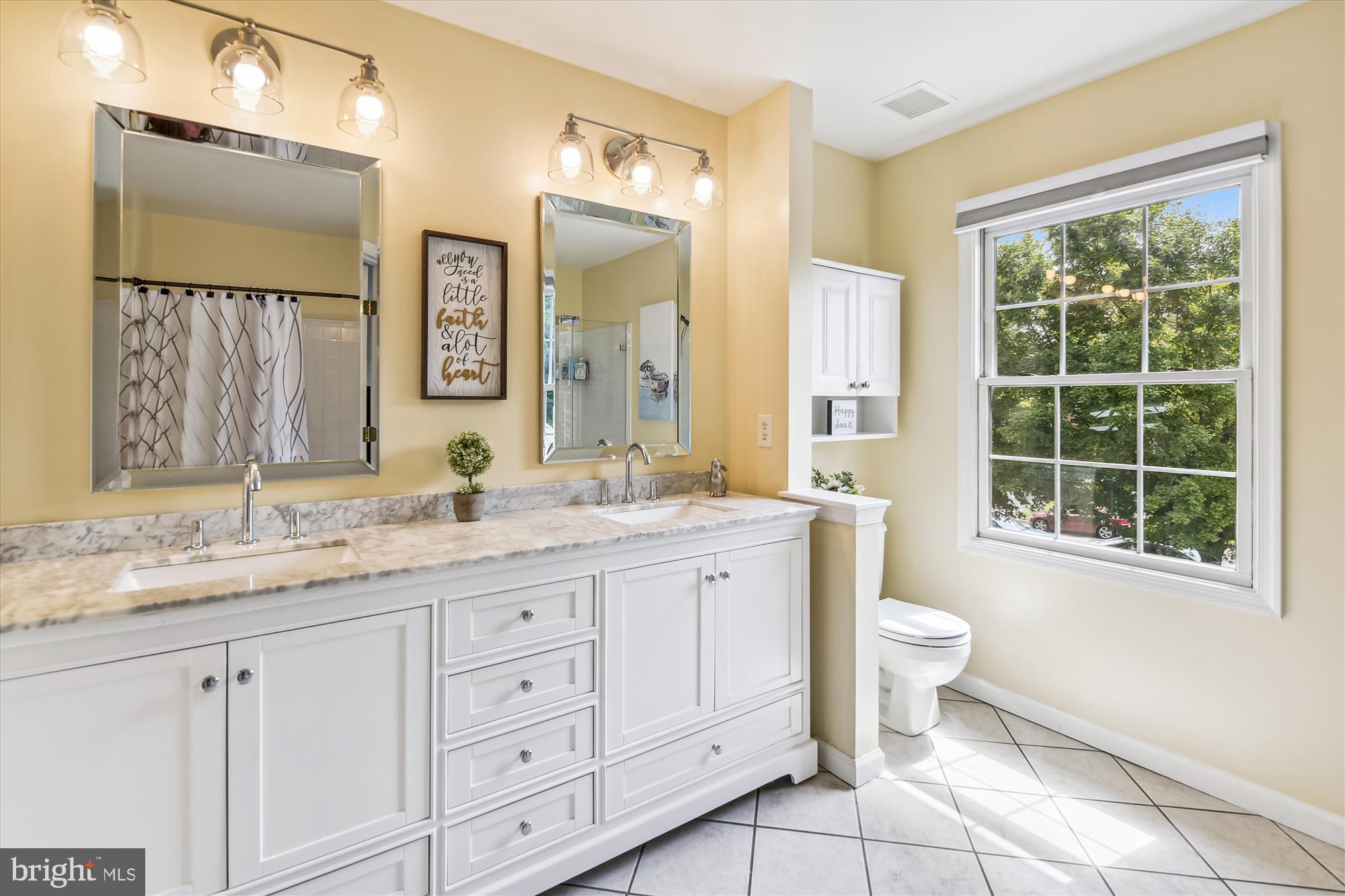 MONTGOMERY MEADOWS - Residential