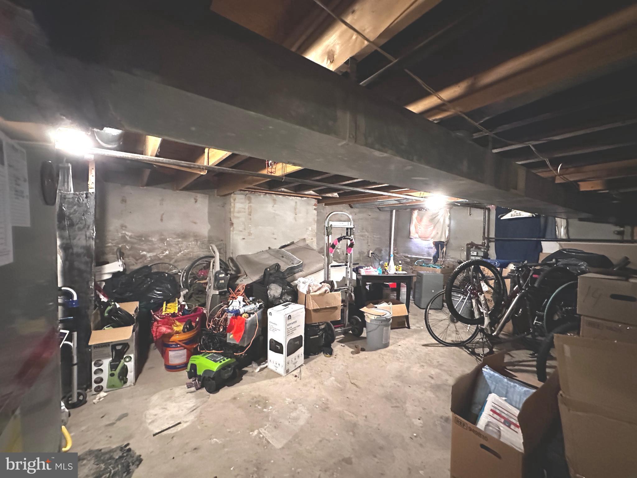 SANDTOWN-WINCHESTER - Residential