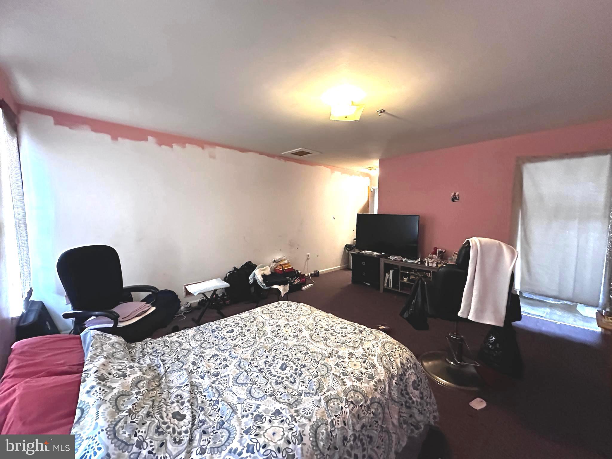 SANDTOWN-WINCHESTER - Residential