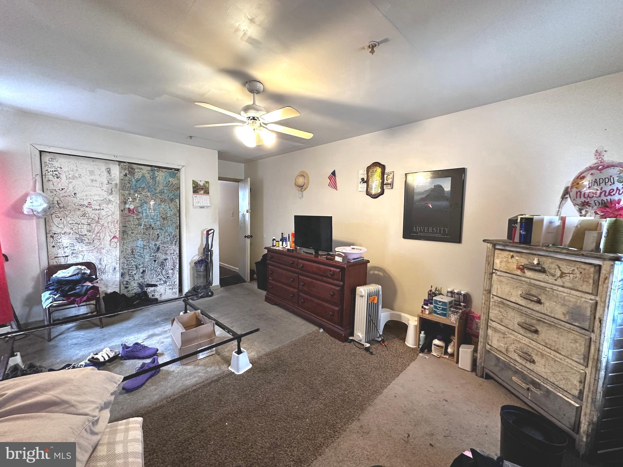 SANDTOWN-WINCHESTER - Residential