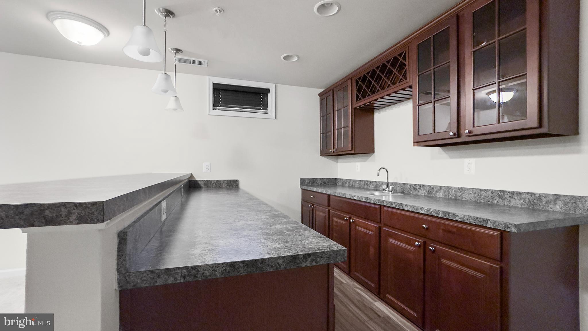 WORTHINGTON SUB - Residential Lease