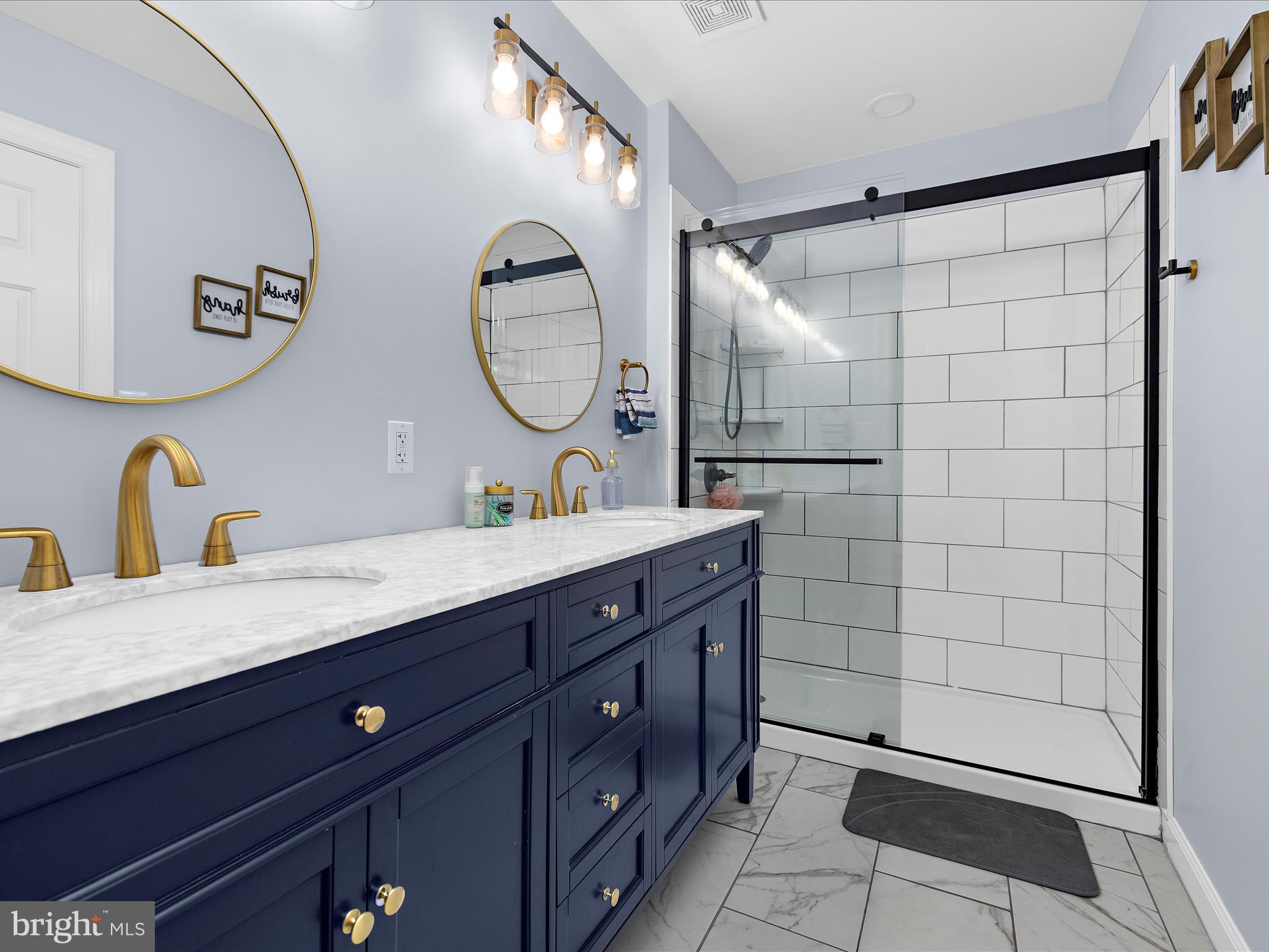 ESTATE AT SKIPTON CRK - Residential