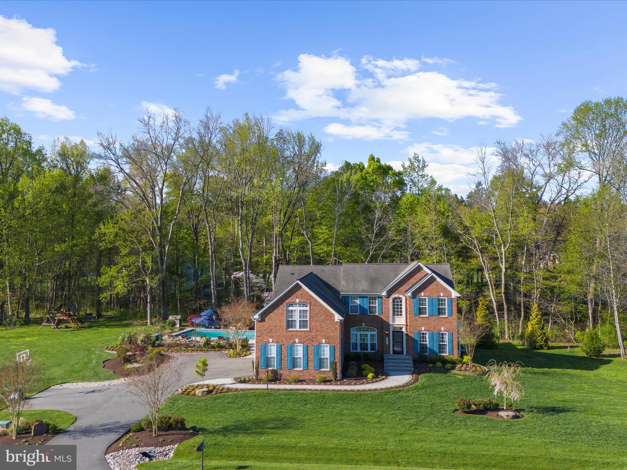 ESTATE AT SKIPTON CRK - Residential