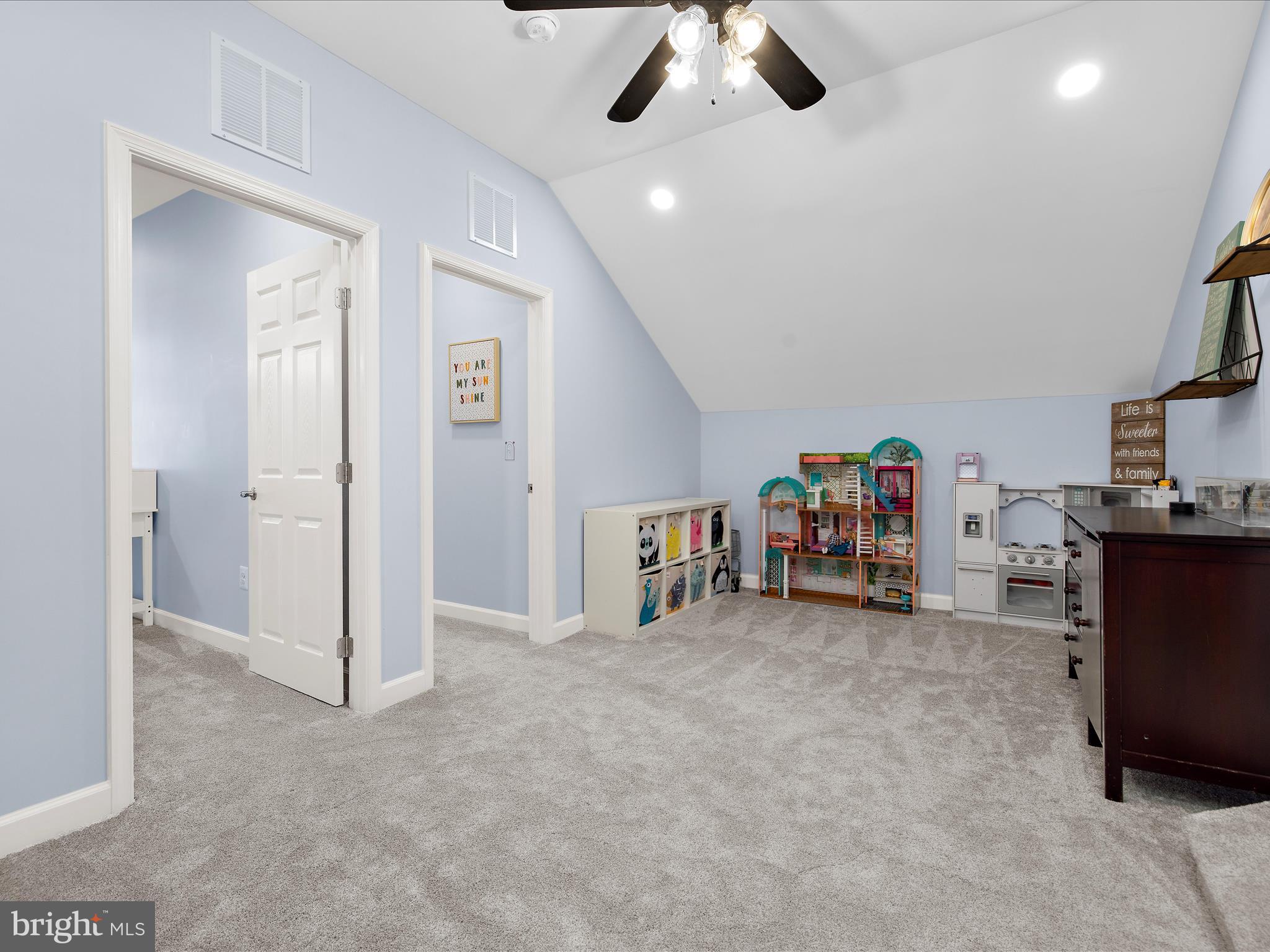 ESTATE AT SKIPTON CRK - Residential