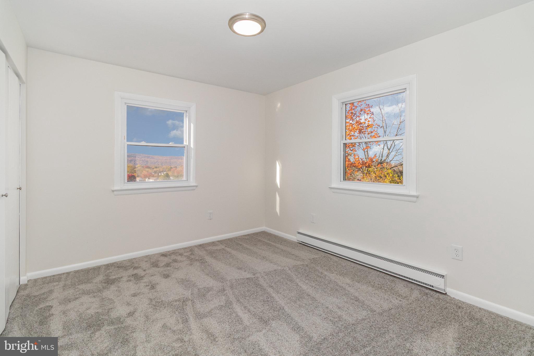 MIDDLETOWN - Residential