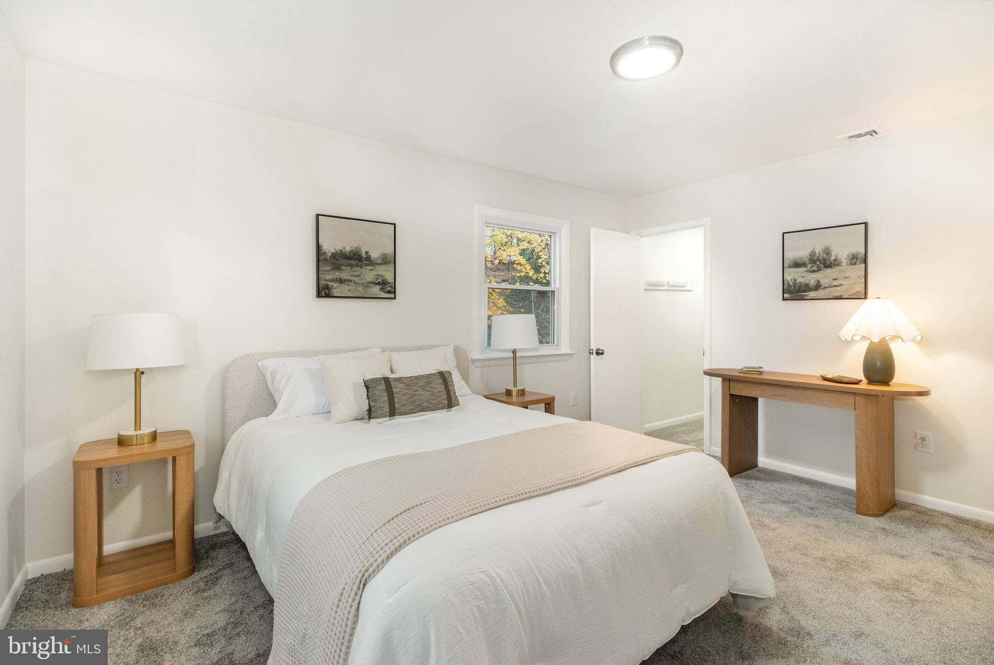 MIDDLETOWN - Residential