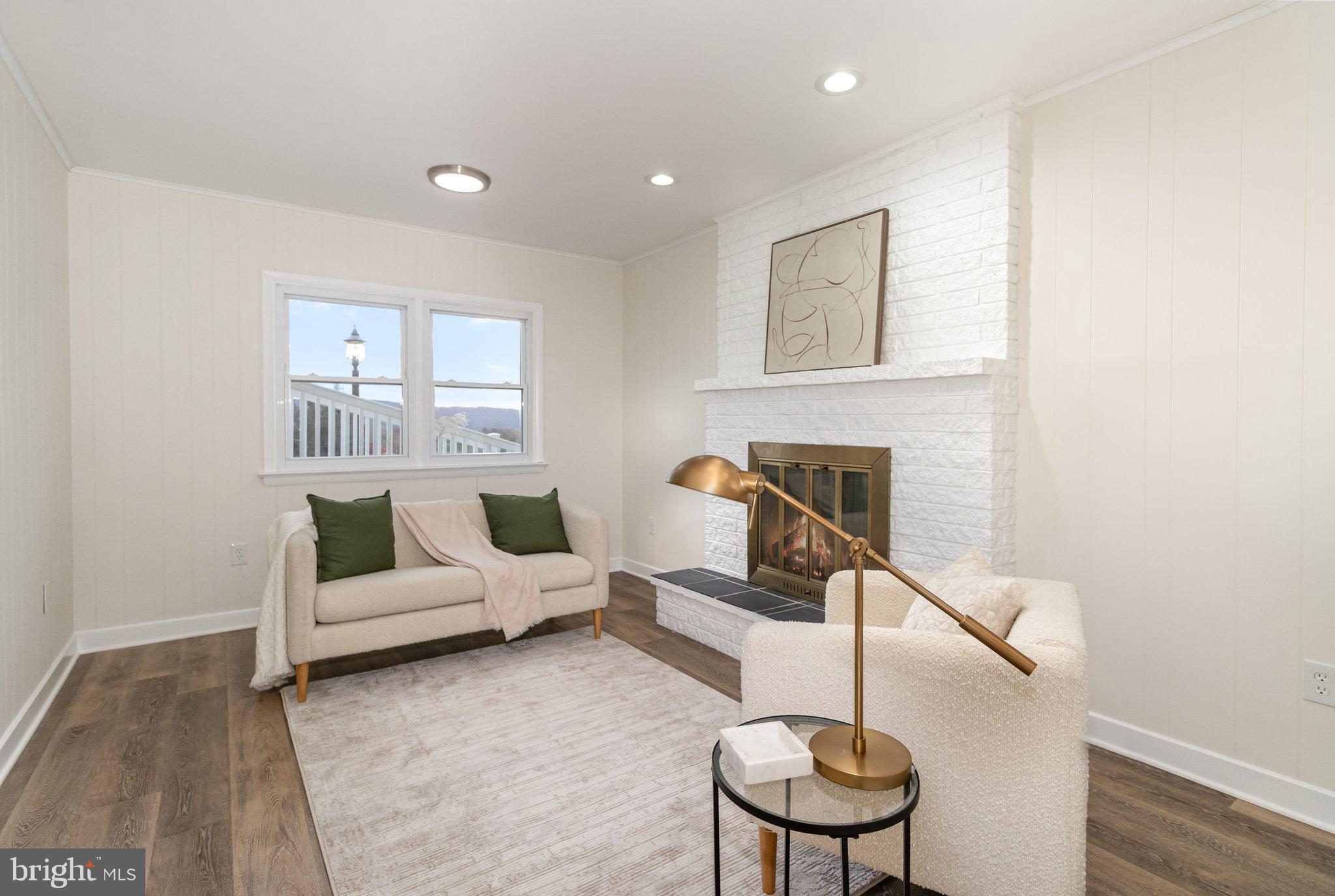 800 SPRING GARDEN DRIVE