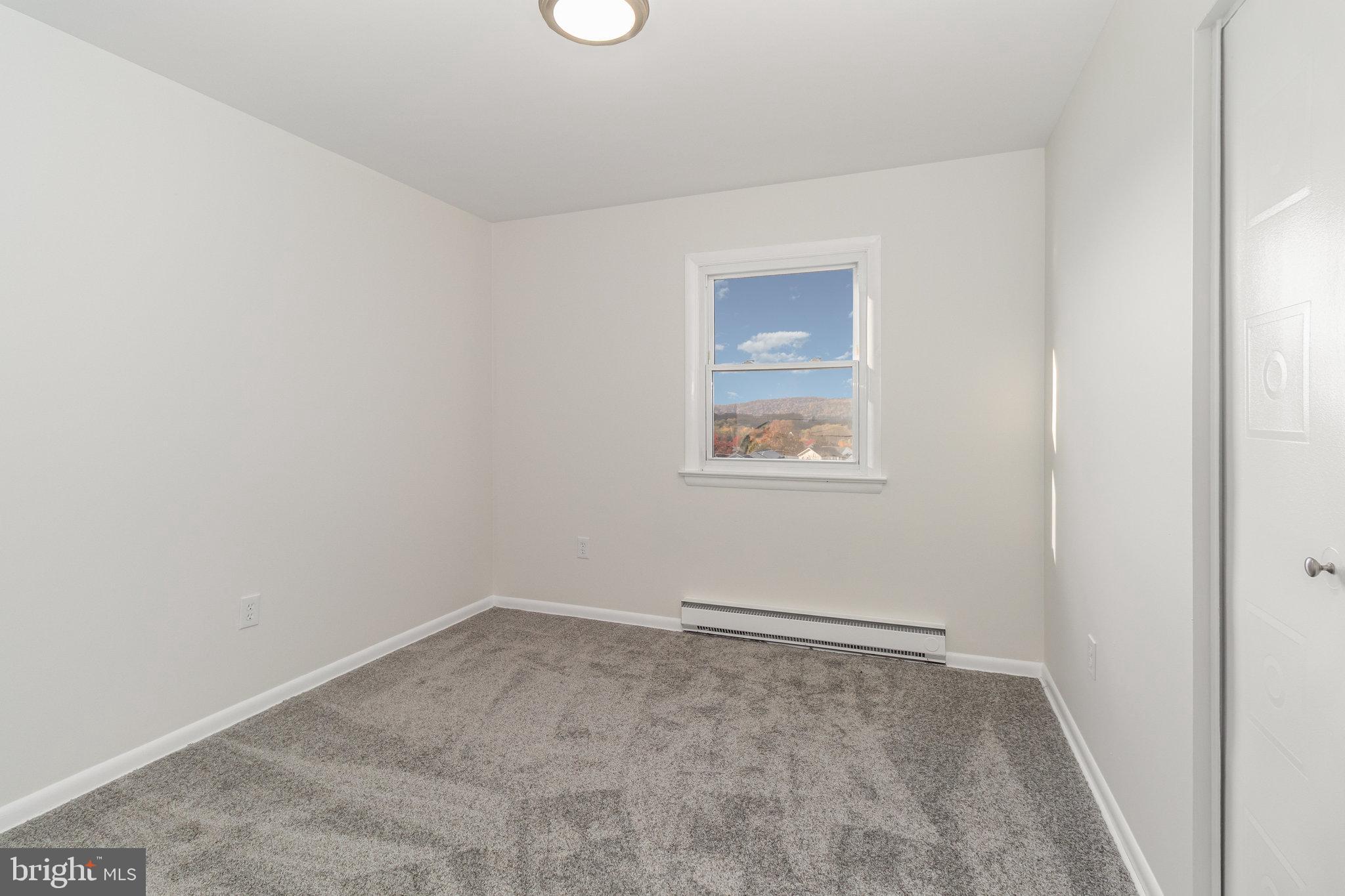 MIDDLETOWN - Residential