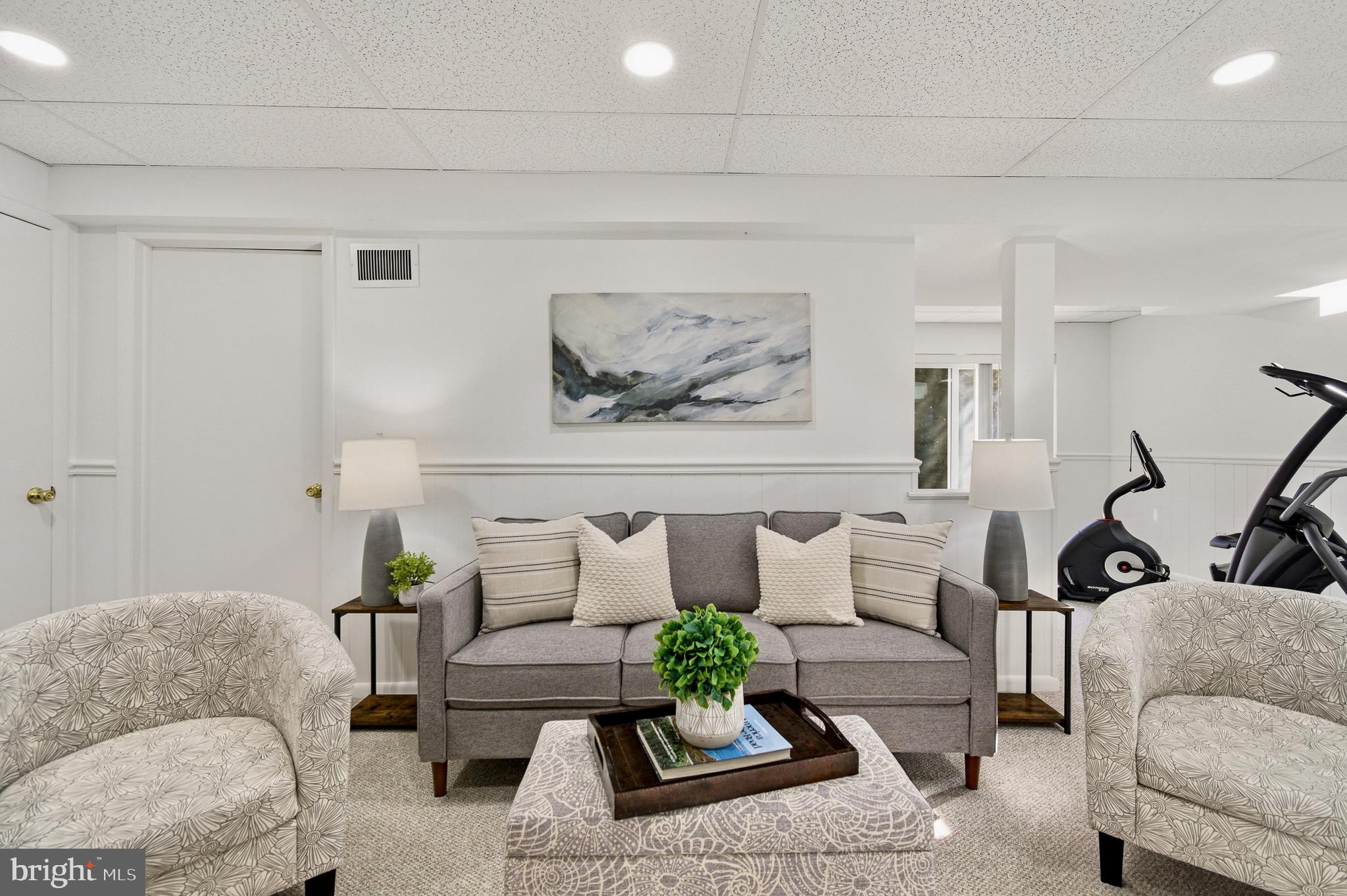 BRAMPTON HILLS - Residential