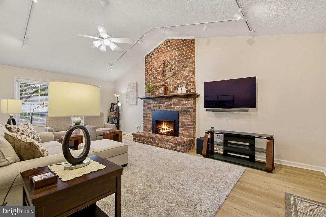 BRAMPTON HILLS - Residential