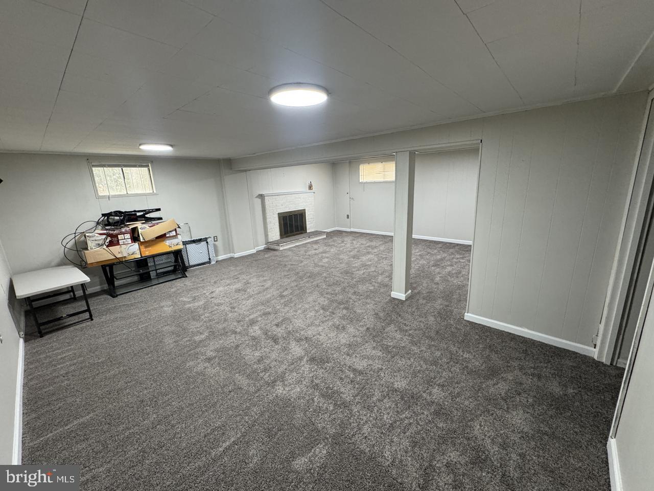 DIANNA WOODS PYL - Residential Lease