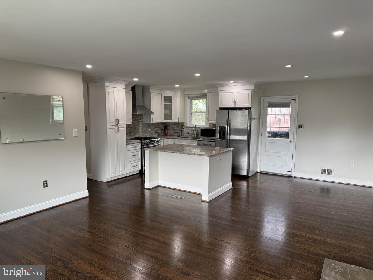 DIANNA WOODS PYL - Residential Lease