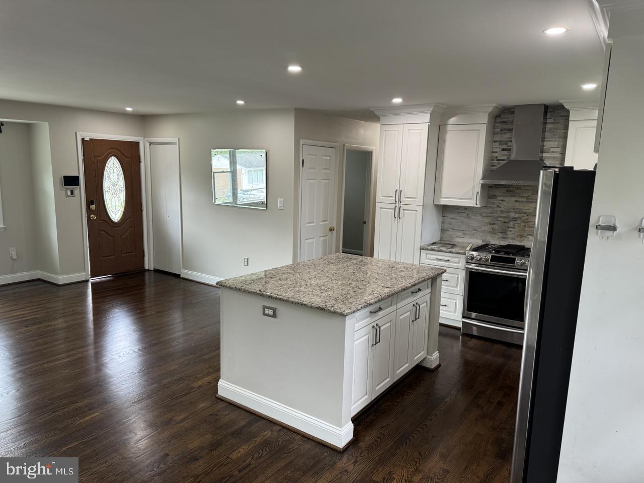 DIANNA WOODS PYL - Residential Lease