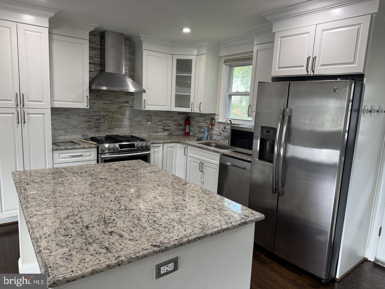 DIANNA WOODS PYL - Residential Lease