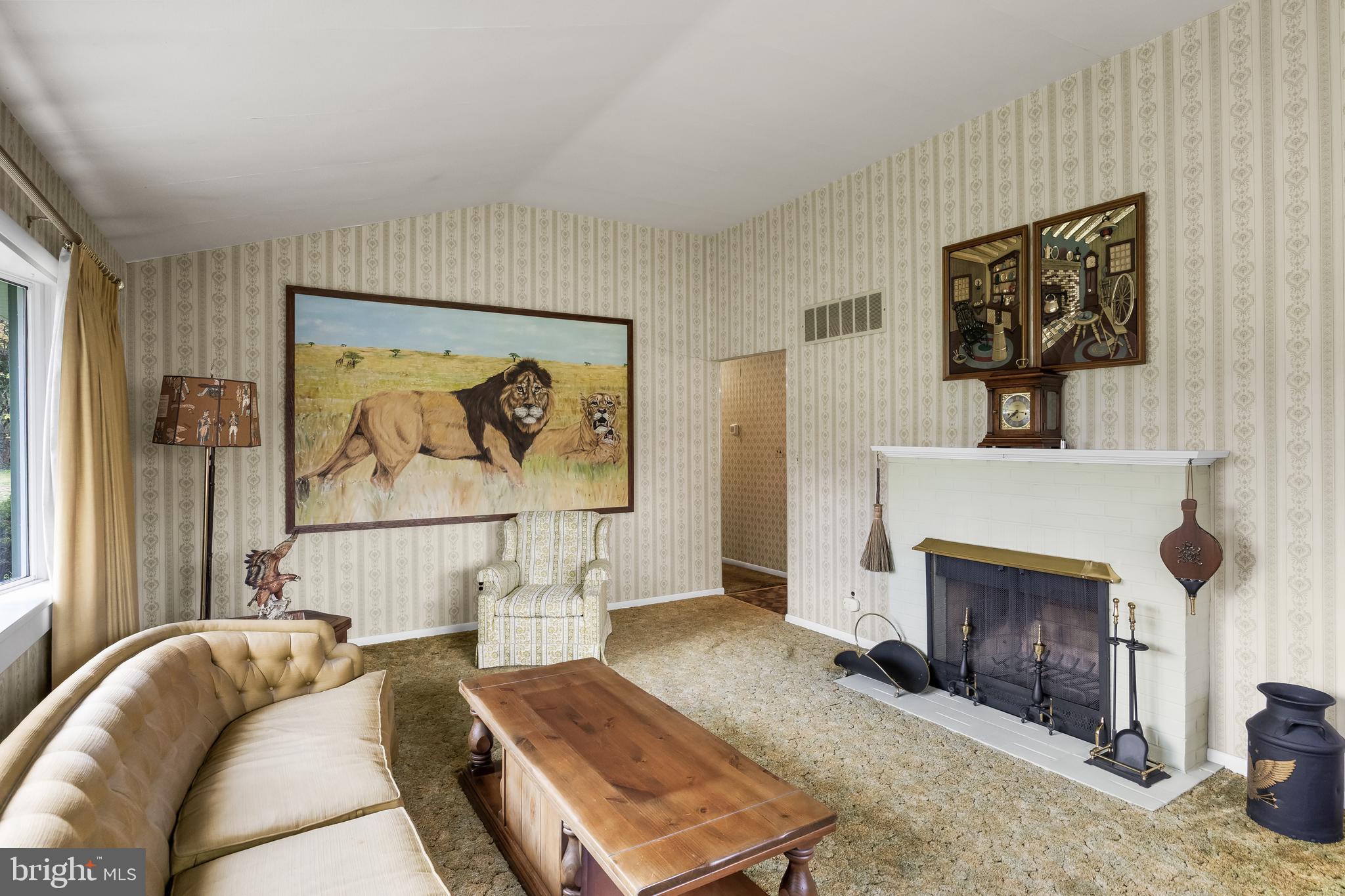 116 WINDING LANE