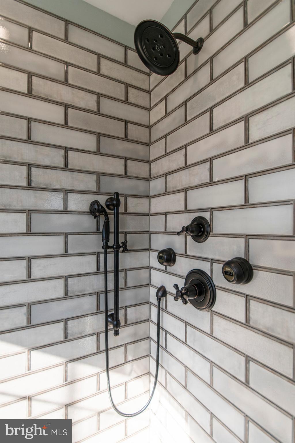 GERMANTOWN - Residential