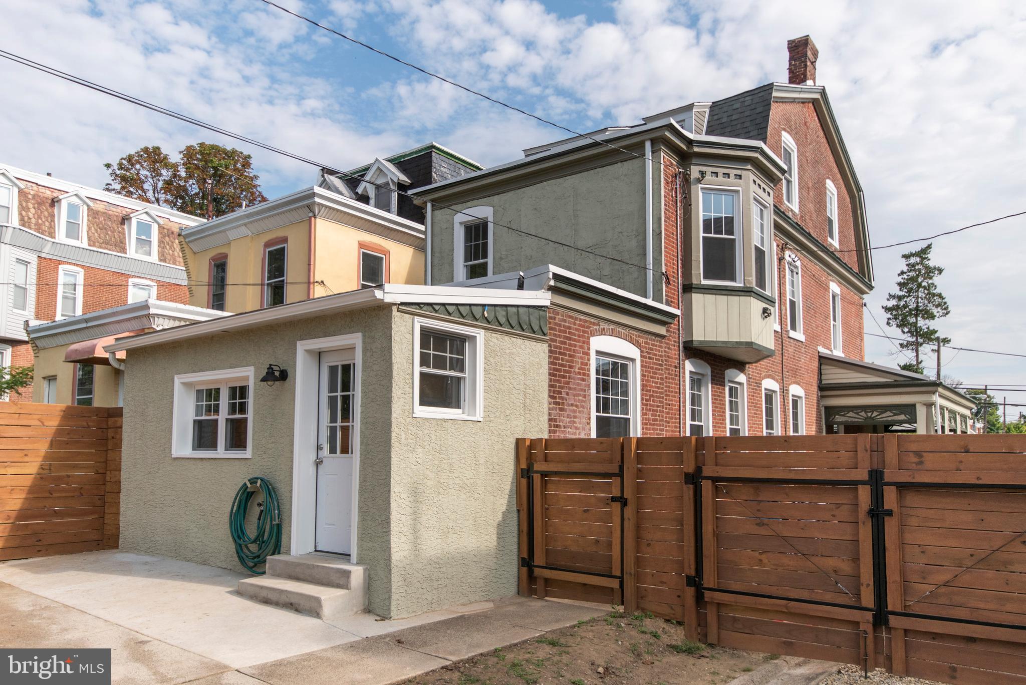 GERMANTOWN - Residential