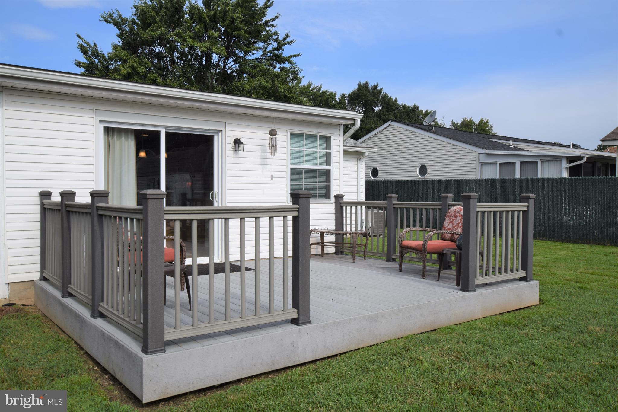 LODGE FOREST MANOR - Residential