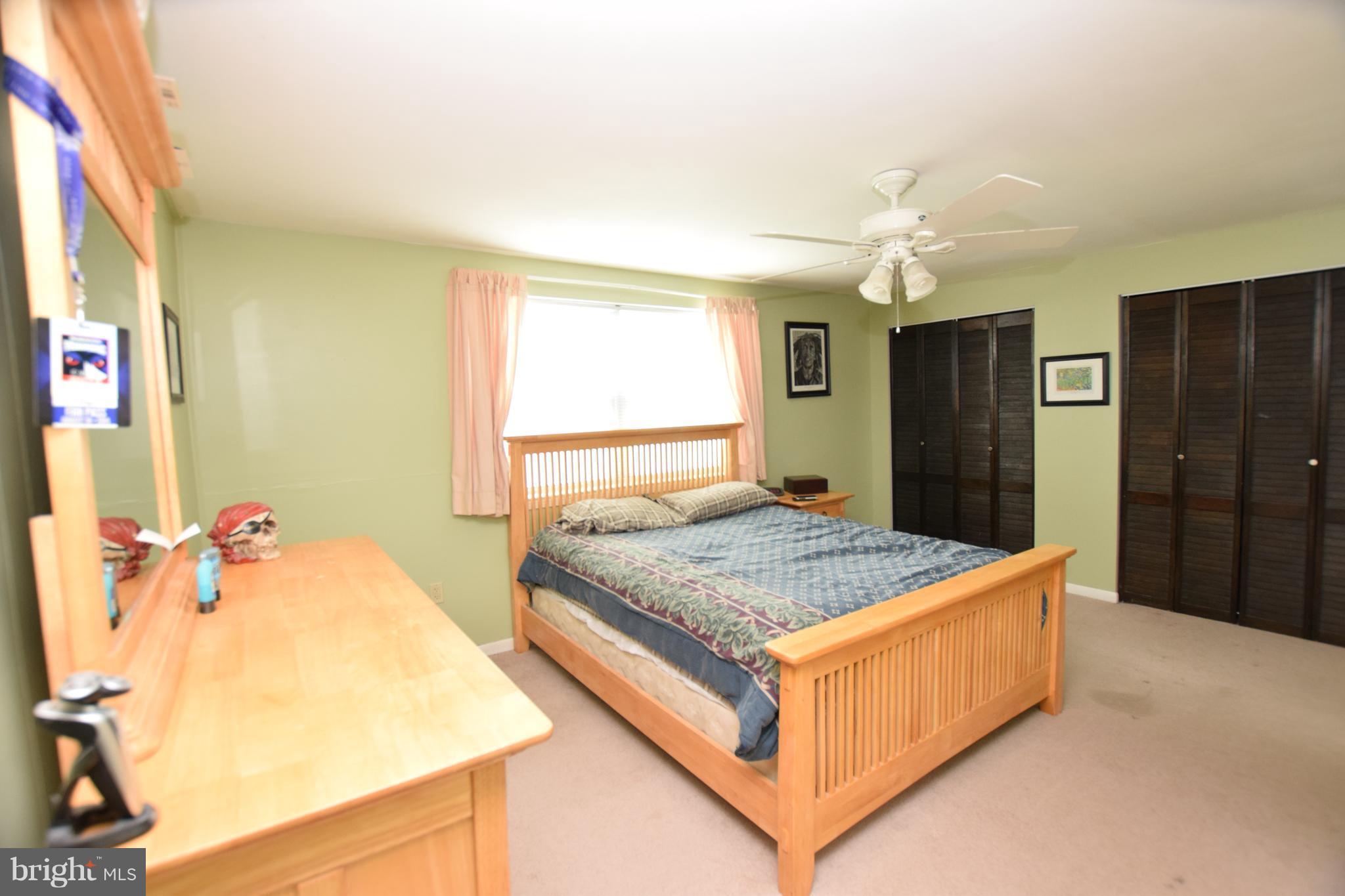 LODGE FOREST MANOR - Residential