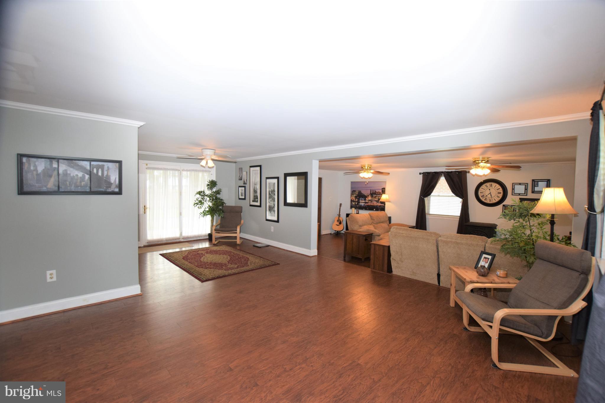 LODGE FOREST MANOR - Residential