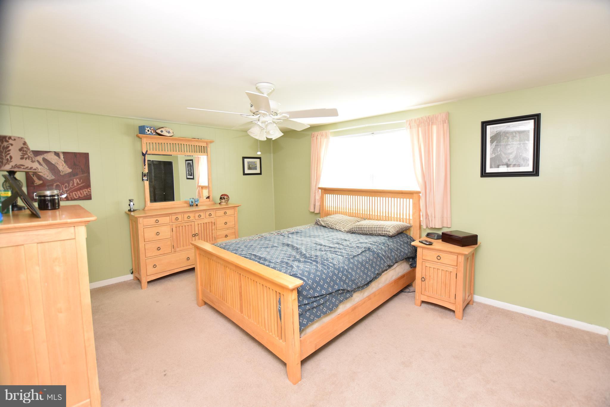 LODGE FOREST MANOR - Residential