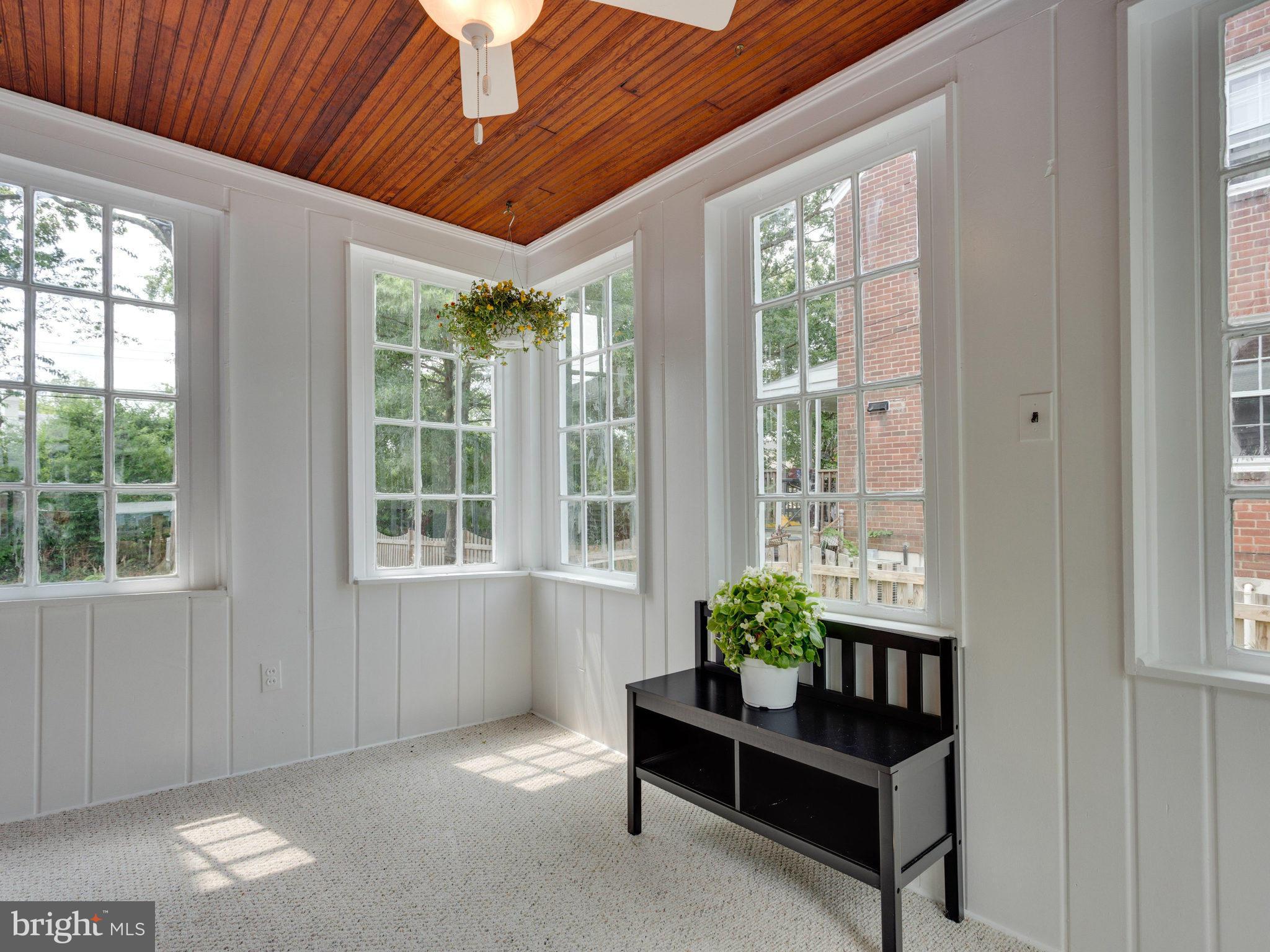 ARLINGTON FOREST - Residential