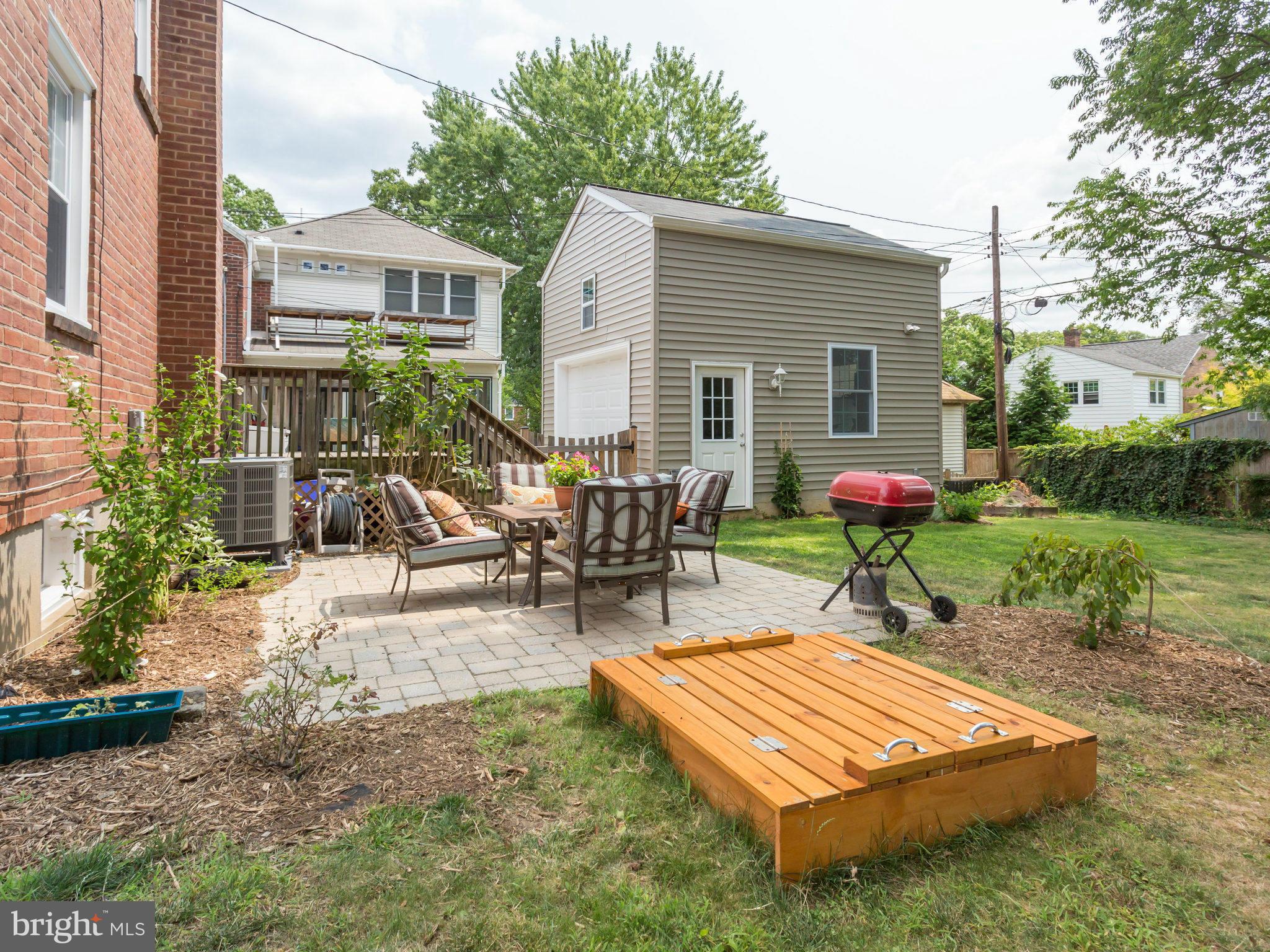 ARLINGTON FOREST - Residential