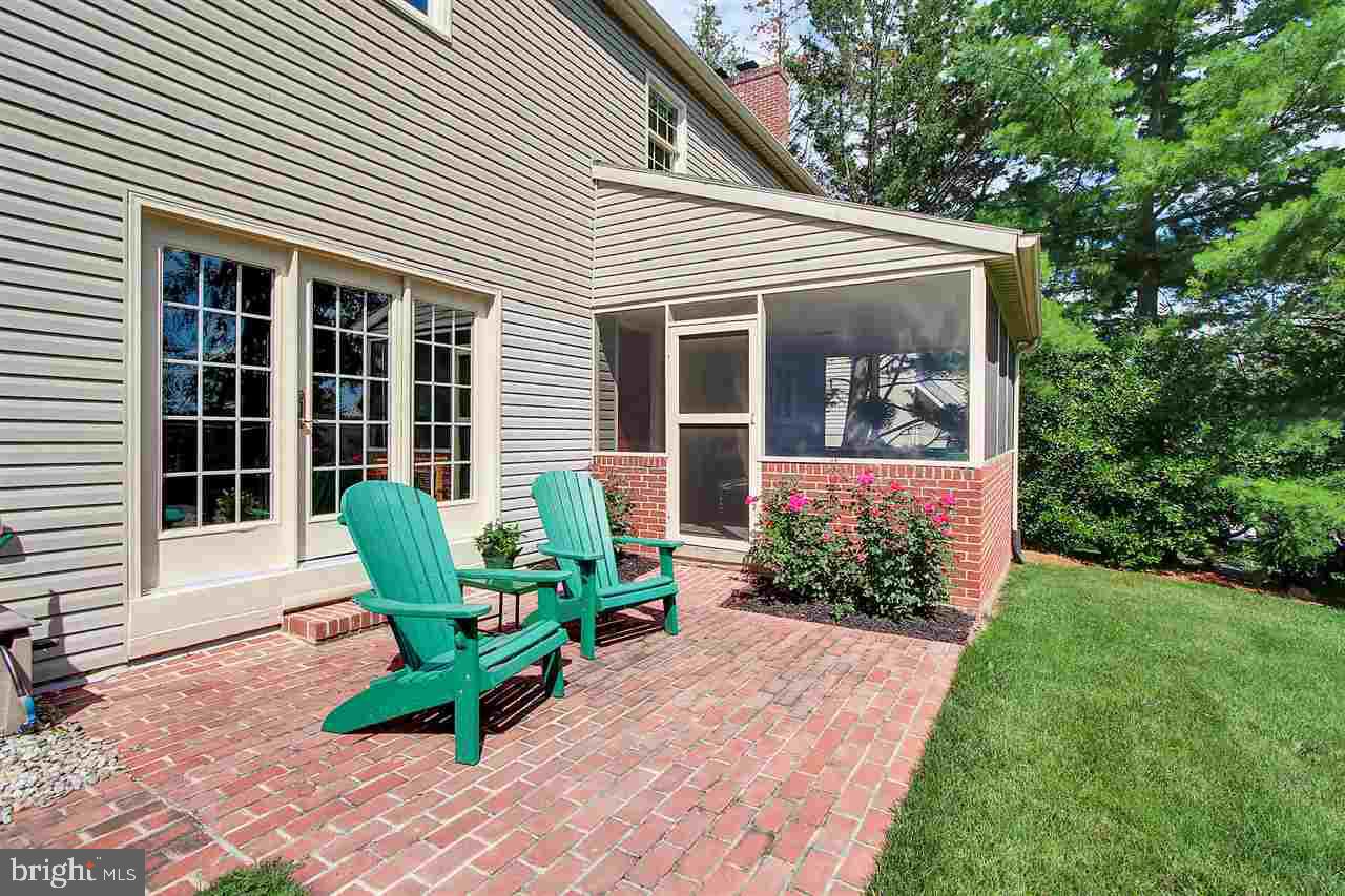 OUTDOOR COUNTRY CLUB - Residential