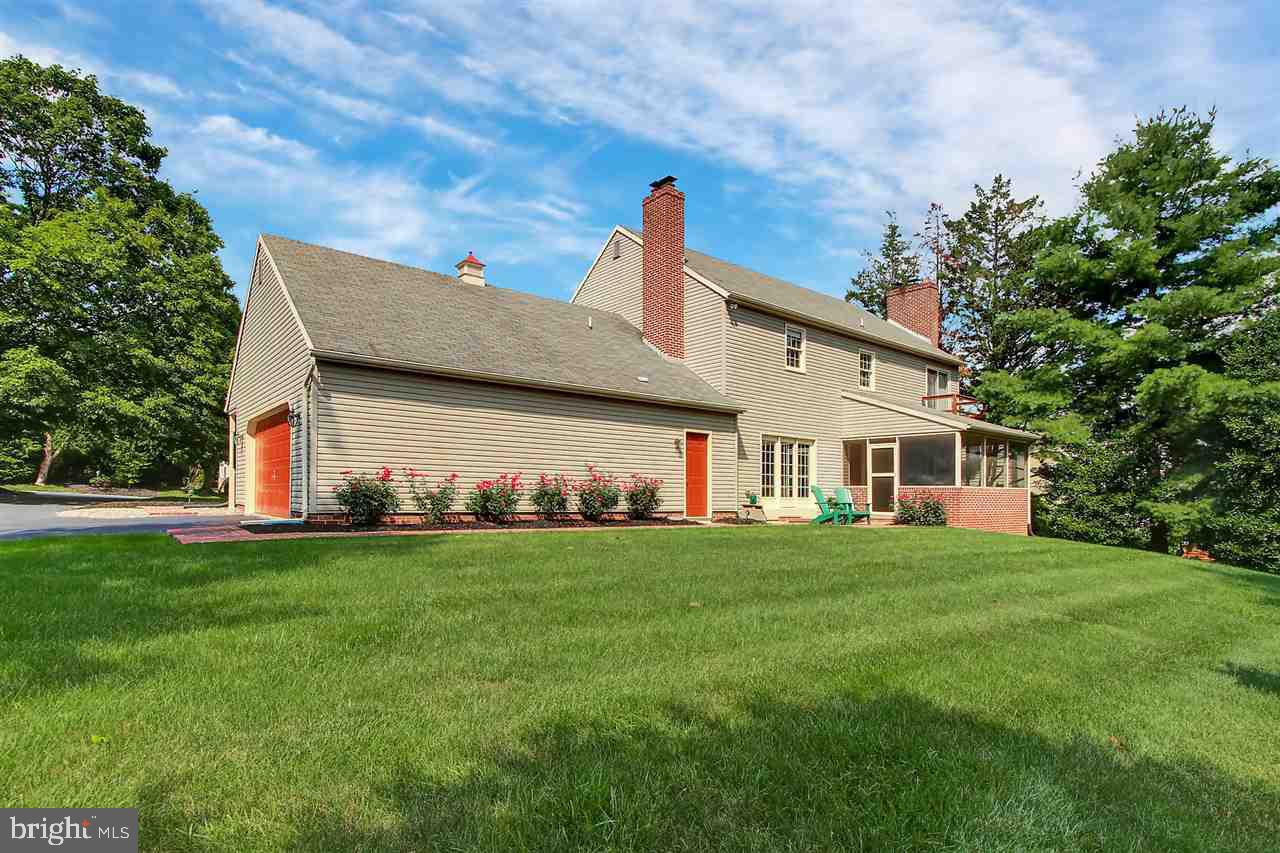 OUTDOOR COUNTRY CLUB - Residential