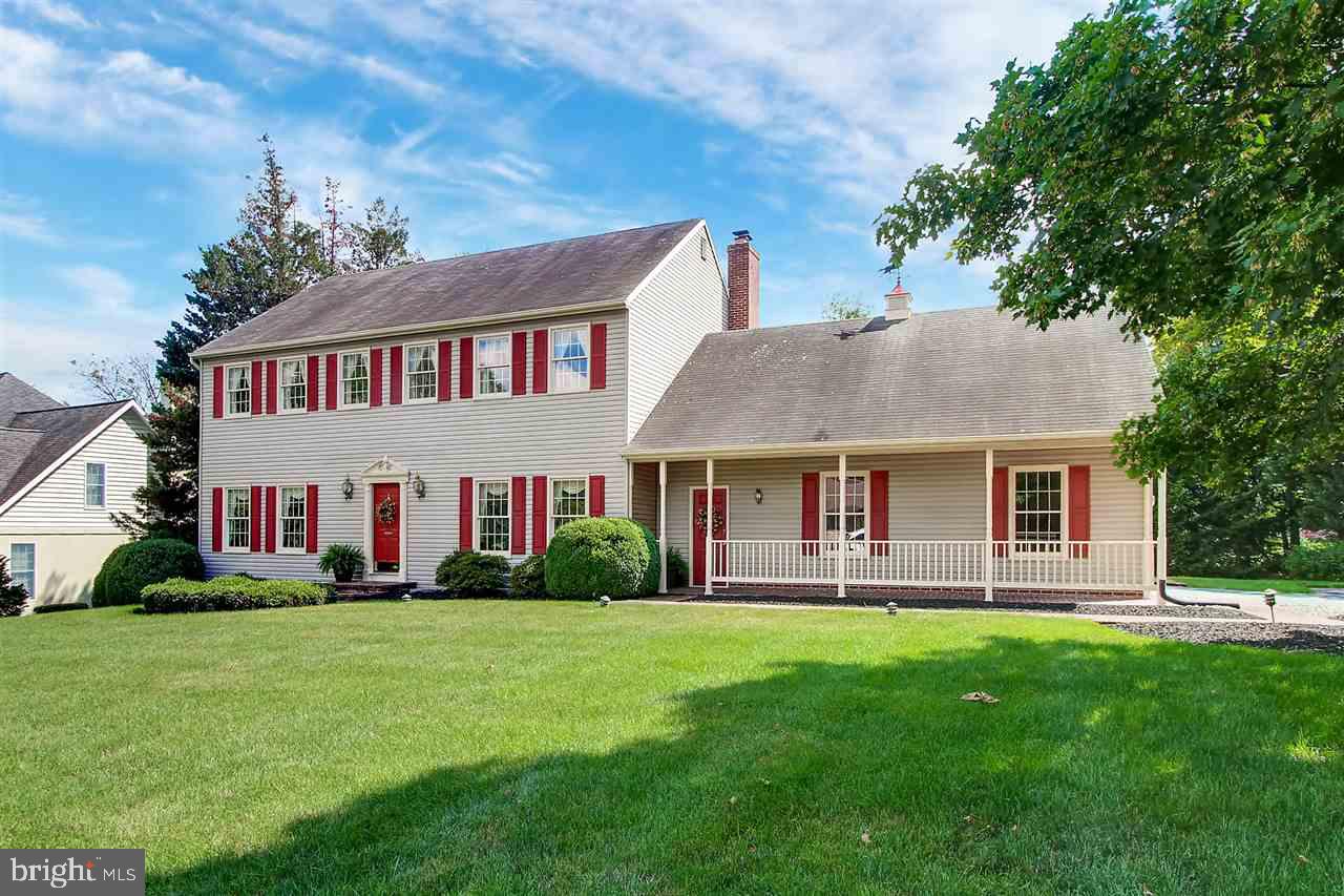 OUTDOOR COUNTRY CLUB - Residential