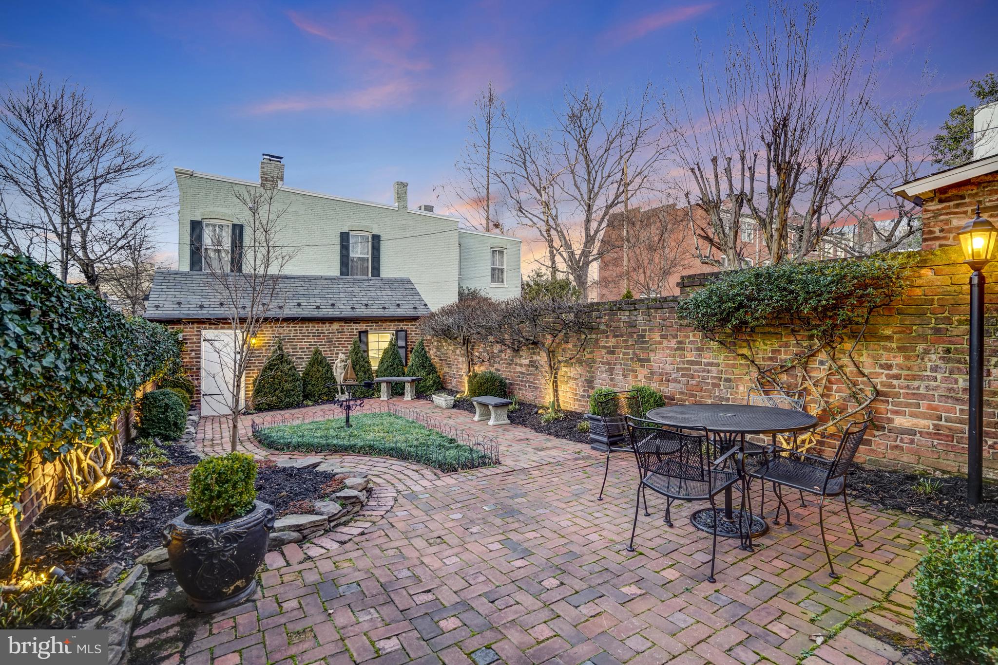 OLD TOWN - Residential