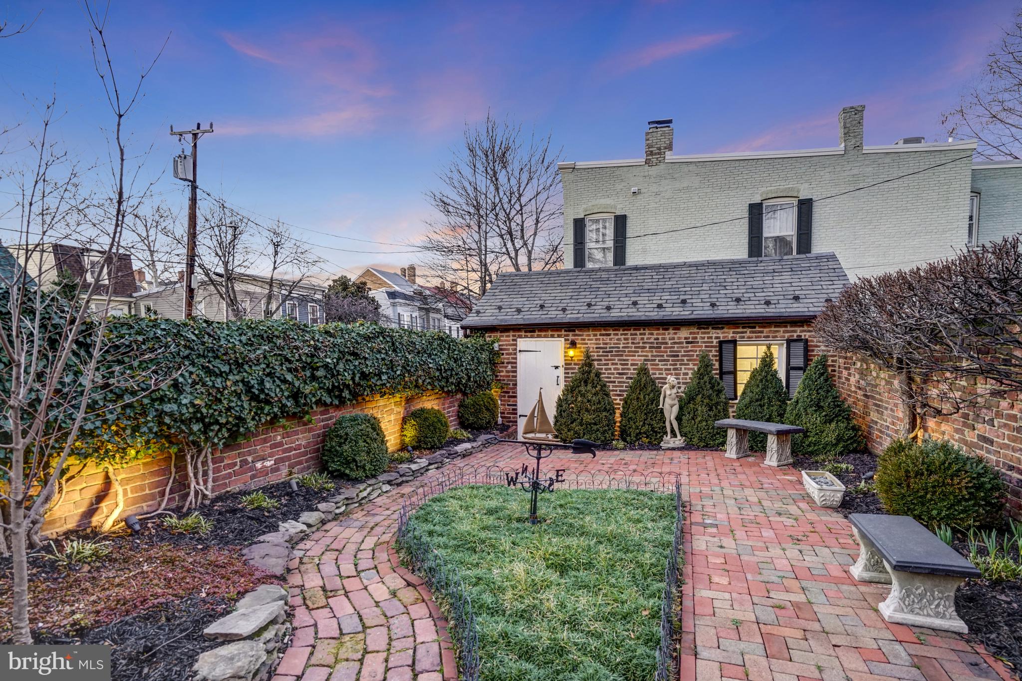 OLD TOWN - Residential