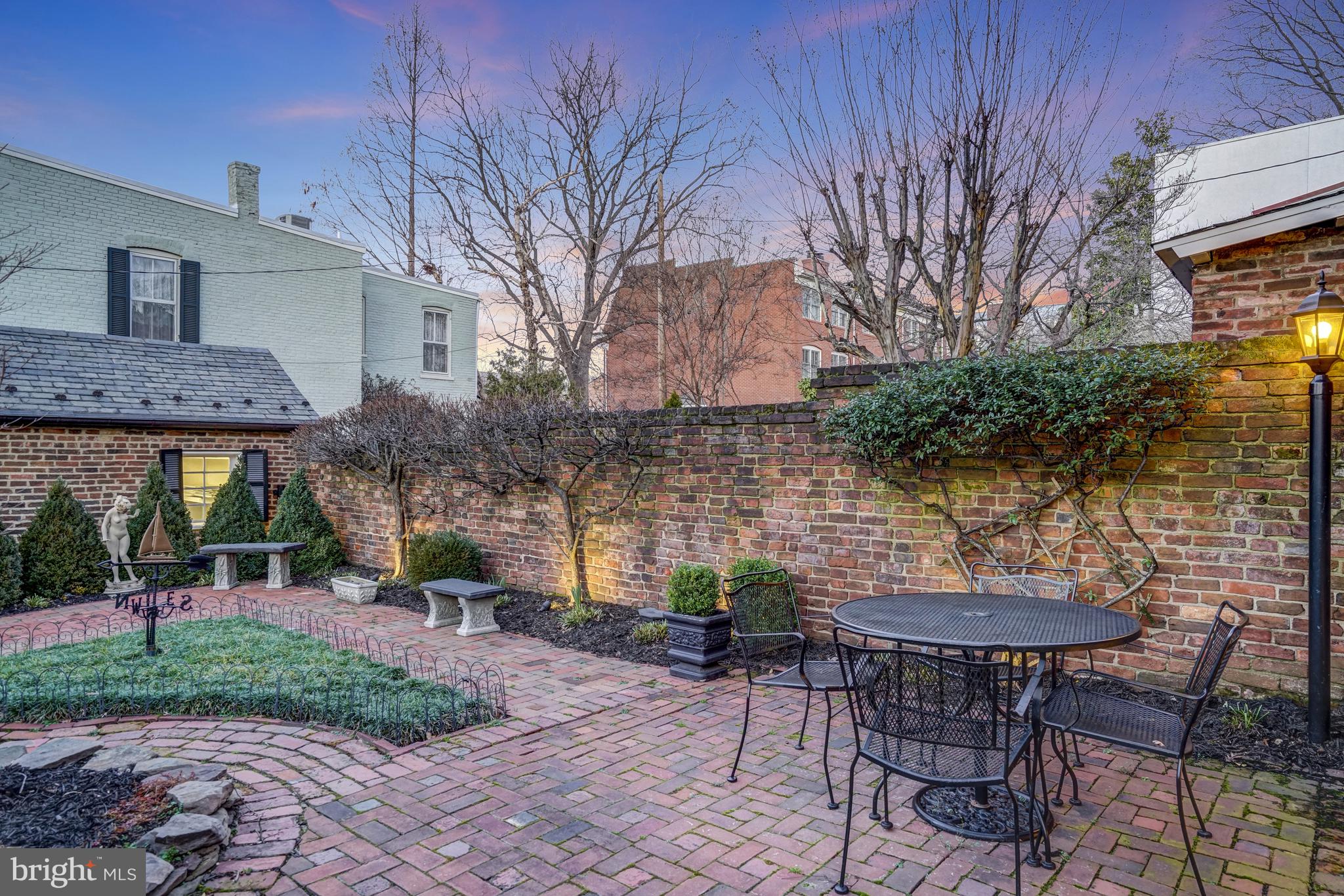 OLD TOWN - Residential