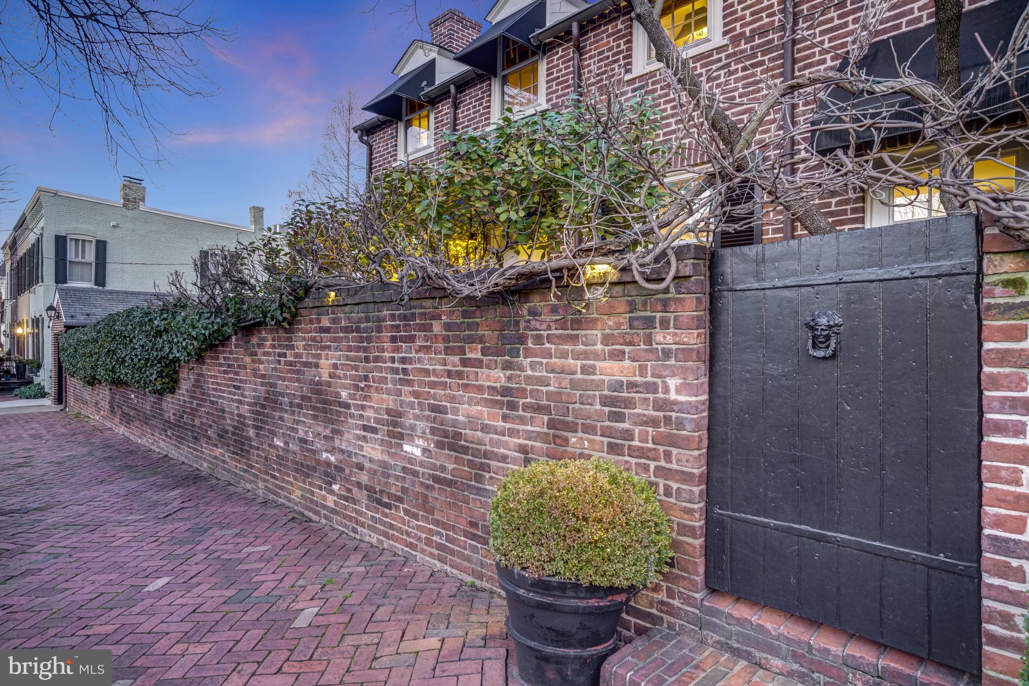 OLD TOWN - Residential