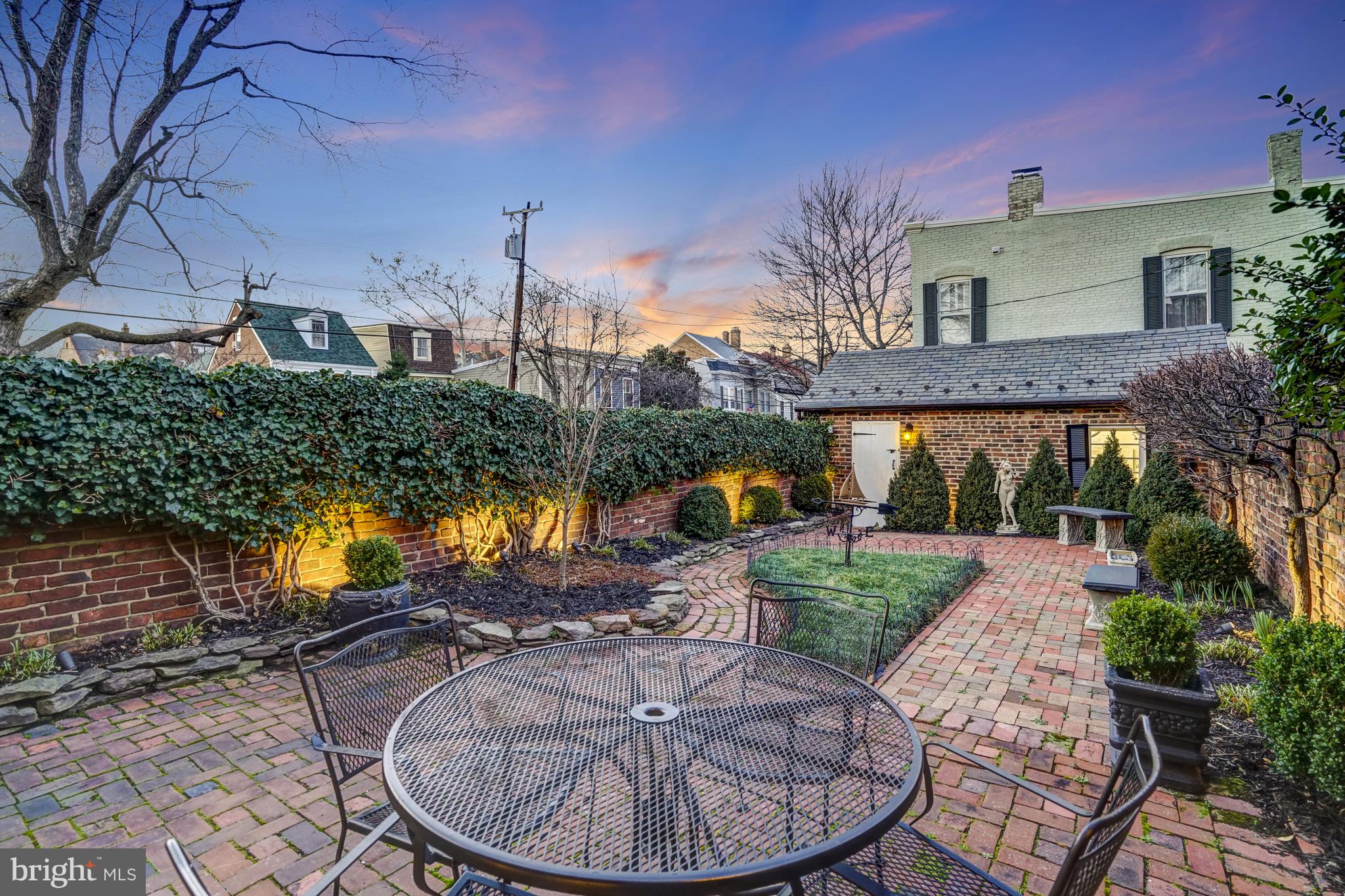 OLD TOWN - Residential