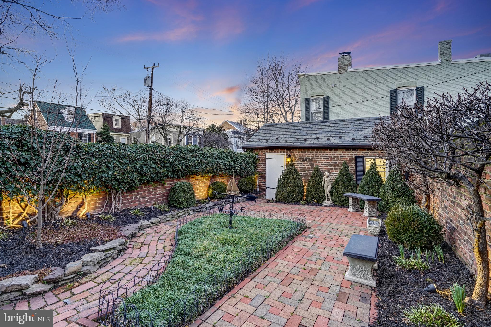 OLD TOWN - Residential