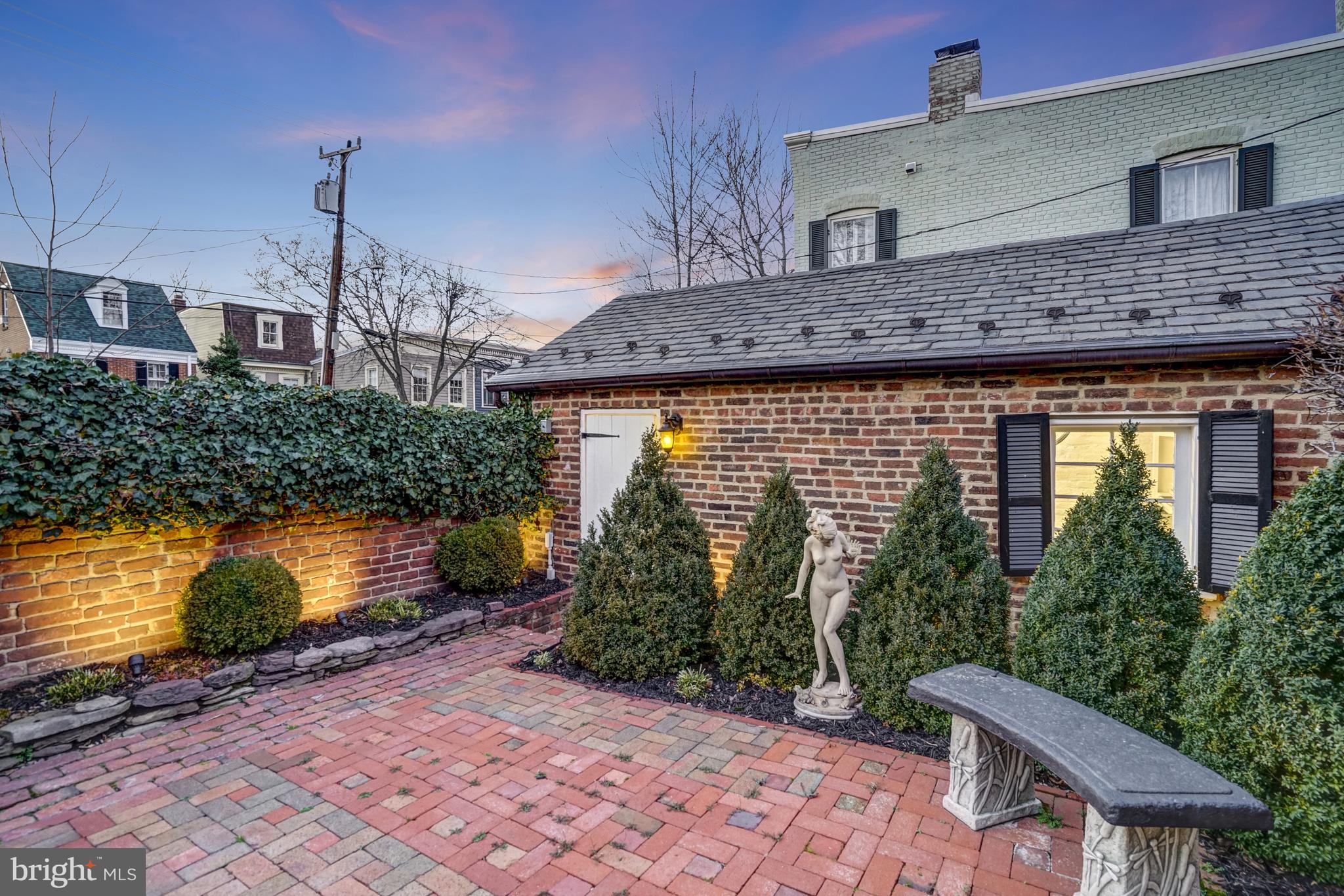 OLD TOWN - Residential