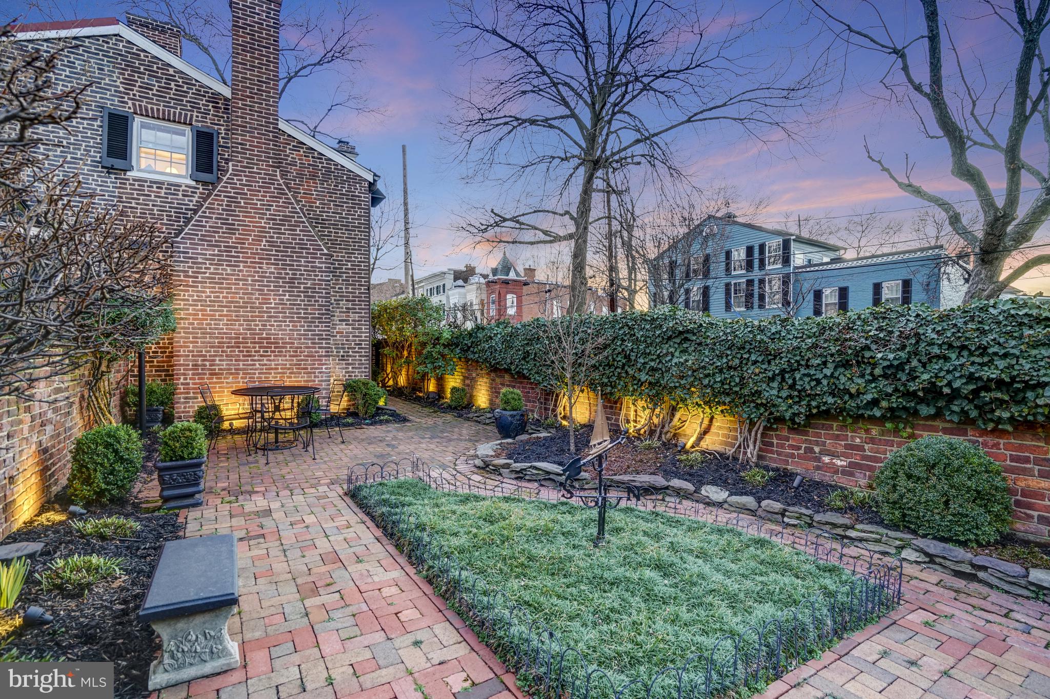 OLD TOWN - Residential