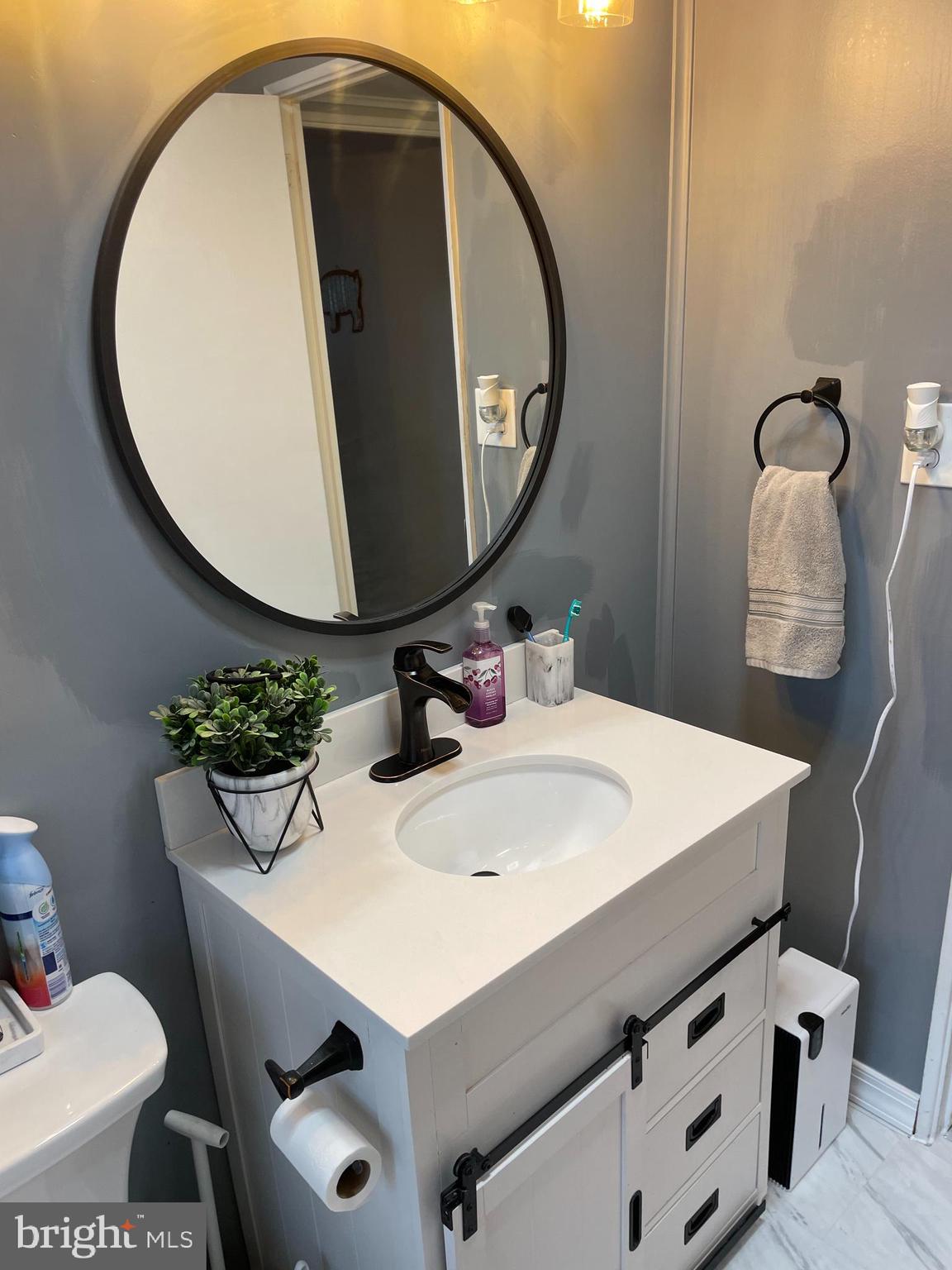 CHESTER HILL - Residential