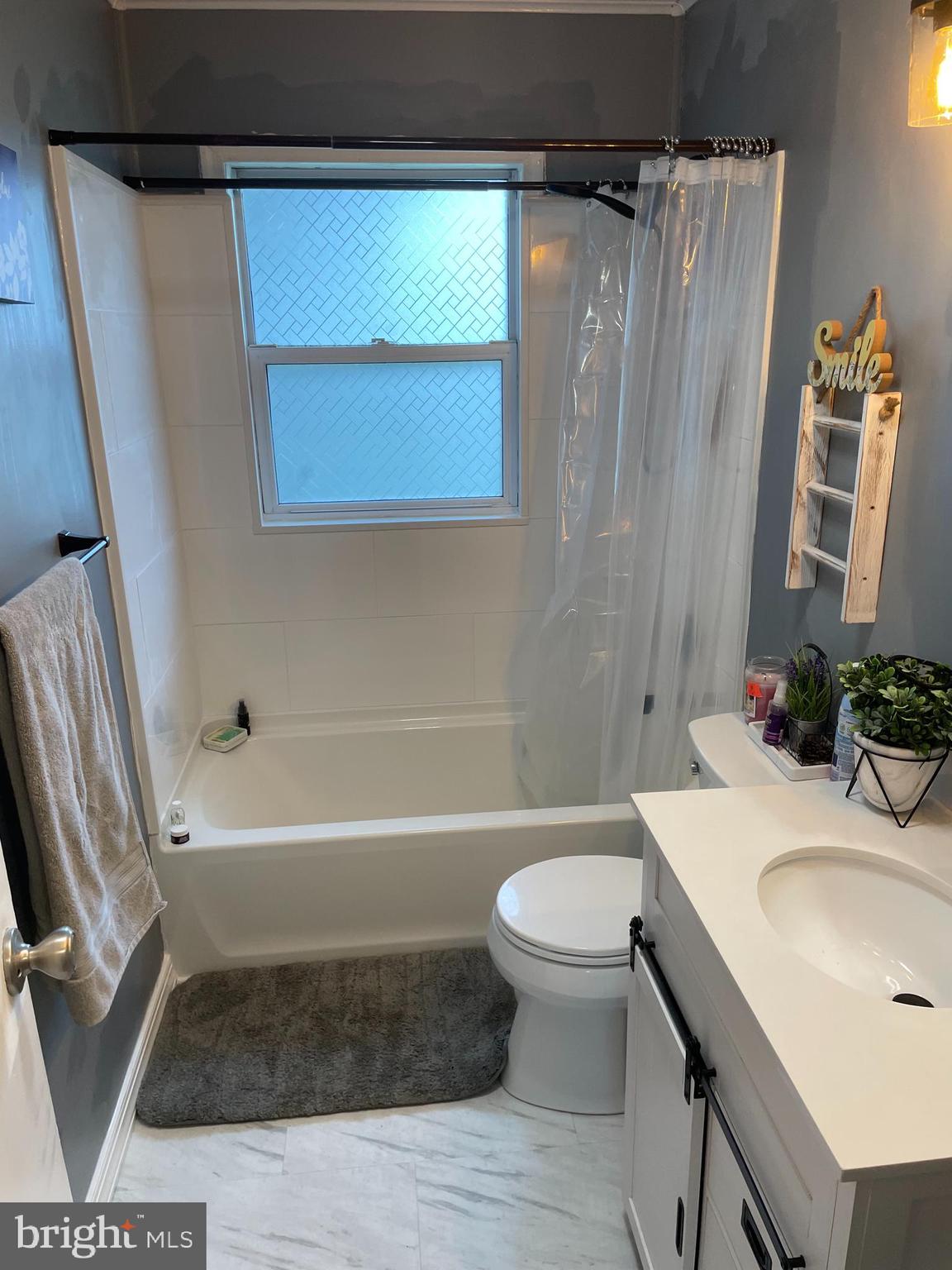 CHESTER HILL - Residential