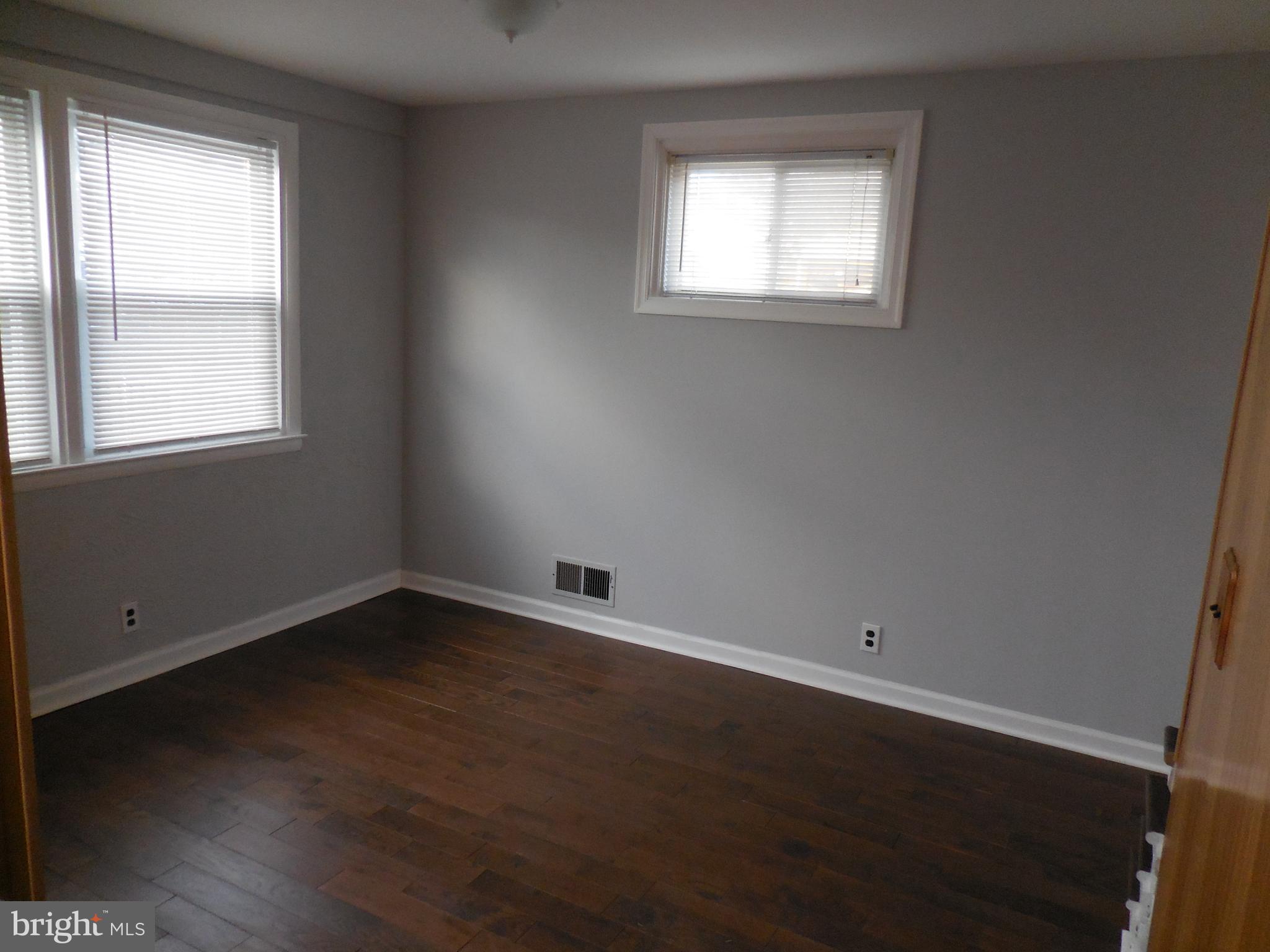 HAWTHORNE - Residential Lease