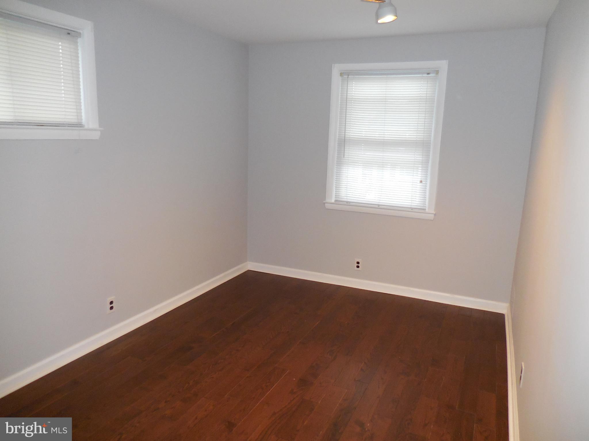 HAWTHORNE - Residential Lease