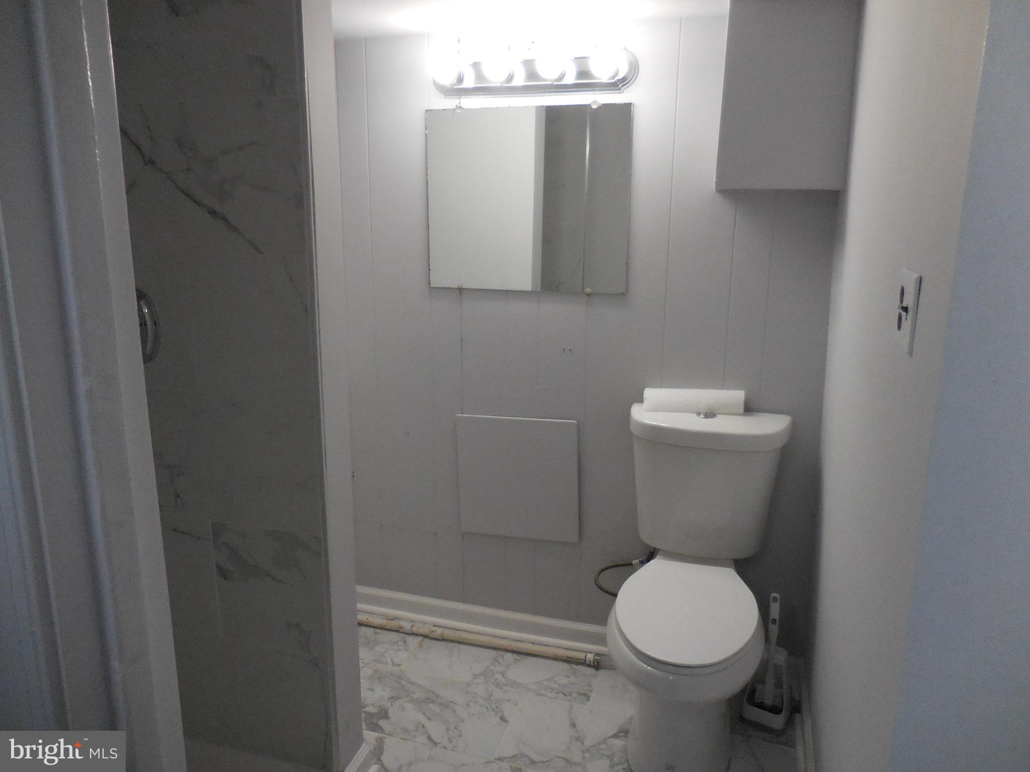 HAWTHORNE - Residential Lease